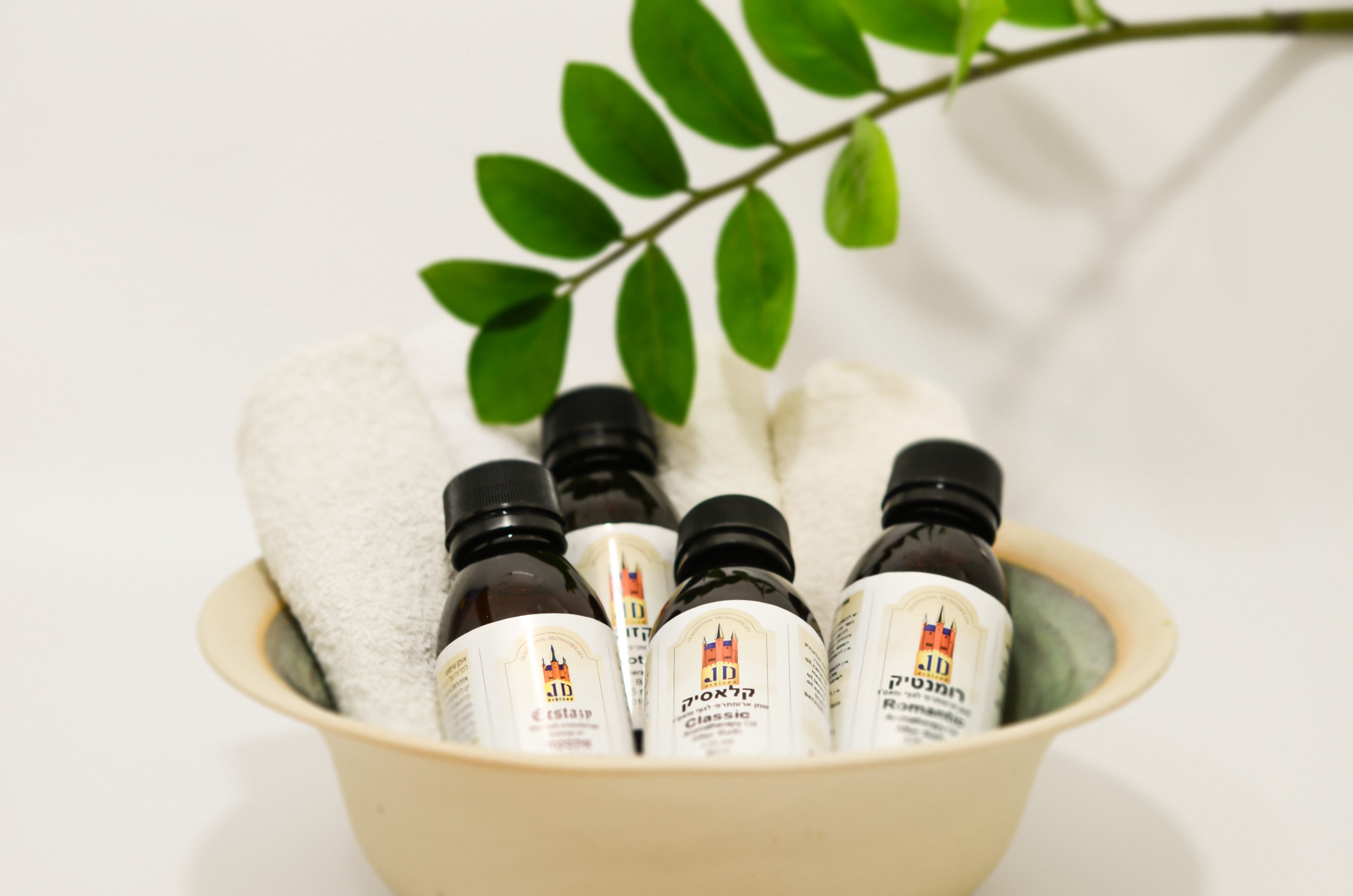 שמני עיסוי לאחר אמבט שמני עיסוי לאחר אמבט